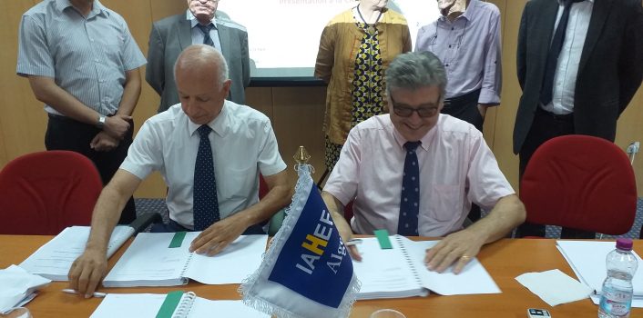 Signature de la convention IAHEF/CAPCREANE